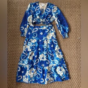 NWT Blue Patterned Set